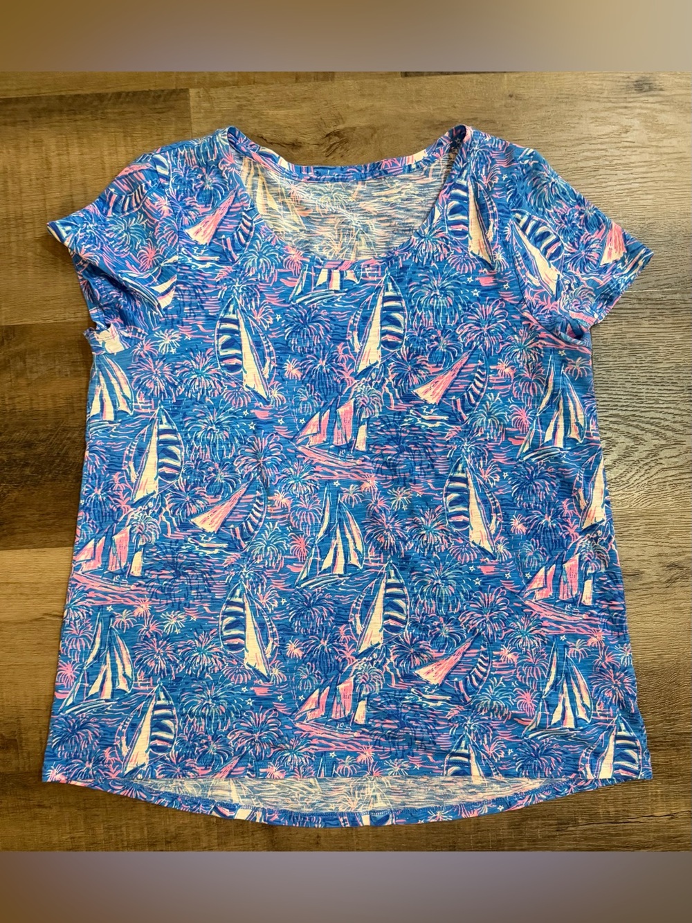 Lilly Pulitzer Boca Blue It's A Sailabration Large T-Shirt Top Sailboats ⛵️ - Picture 11 of 11